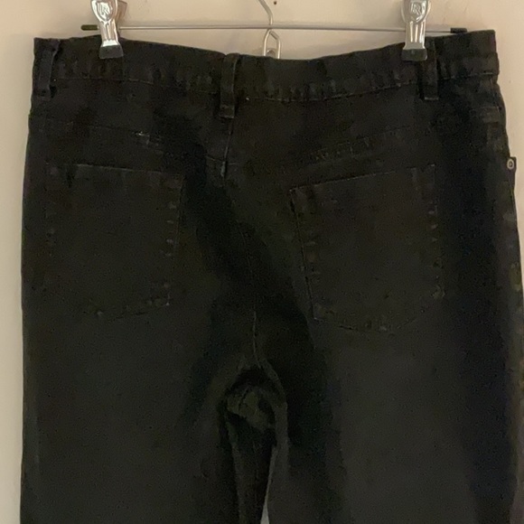 DG2 by Diane Gilman Virtual Stretch Straight Leg Jeans, Size 10P, Black - Picture 3 of 7